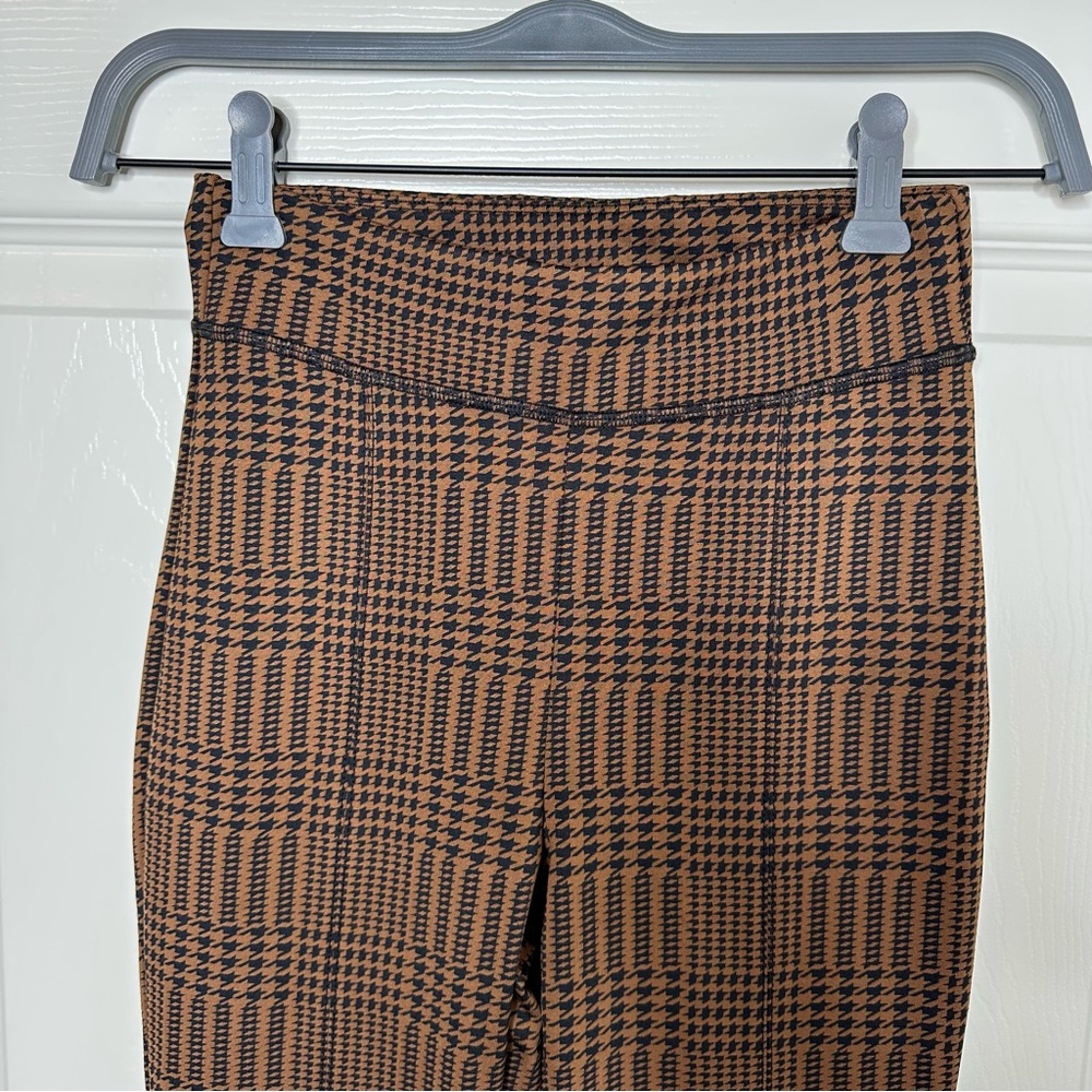 NWOT Jacquard High-Waist Glenplaid Flutter Leggings Cinnamon Brown/Black Size XS - Picture 6 of 16